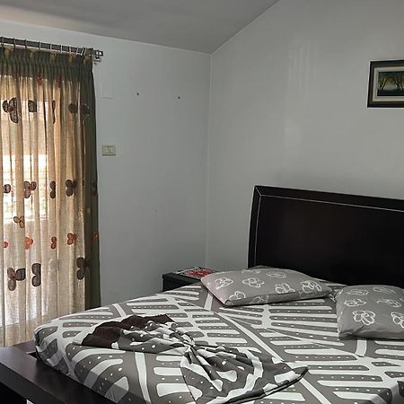 Et Apartaments Тирана Экстерьер фото