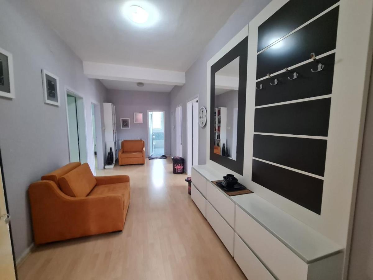 Et Apartaments Тирана Экстерьер фото