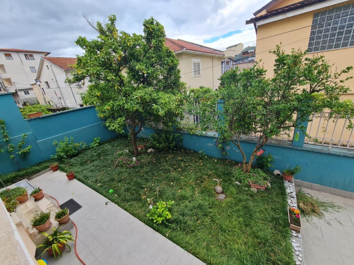 Et Apartaments Тирана Экстерьер фото