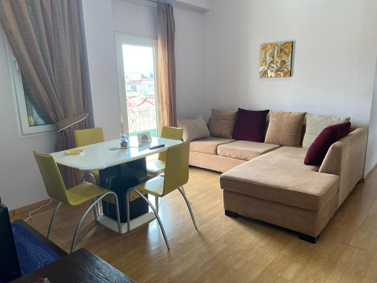 Et Apartaments Тирана Экстерьер фото